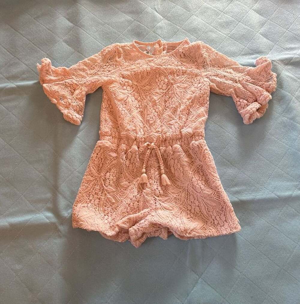 Catherine Malandrino Mini Romper Size 2T Pink Lace Bell Sleeve